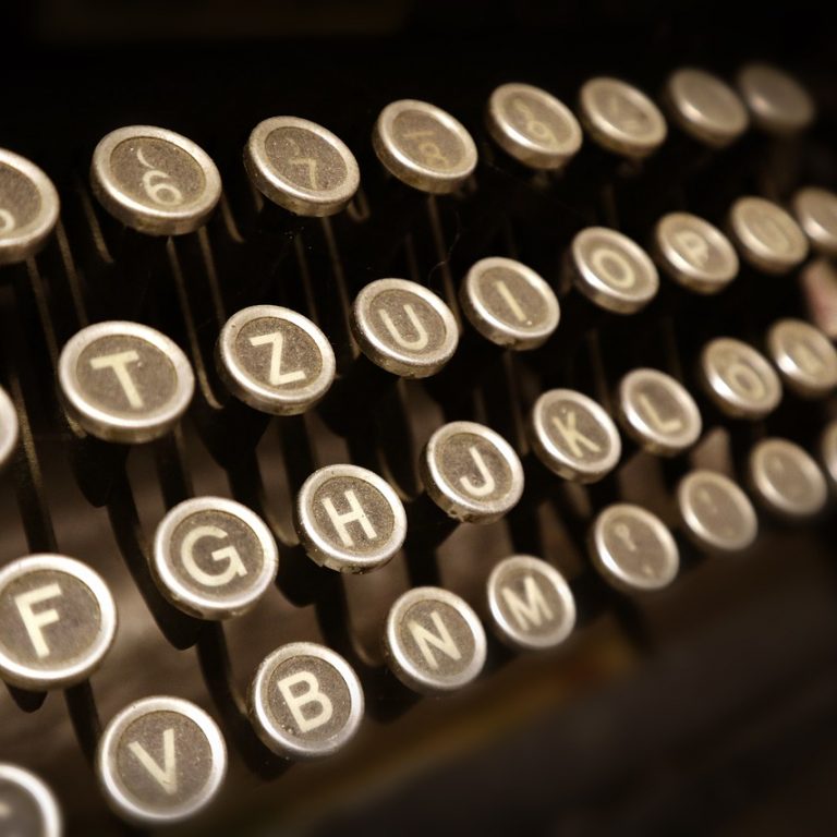 Court’s Decision on Obvious Typo Errors in Contracts