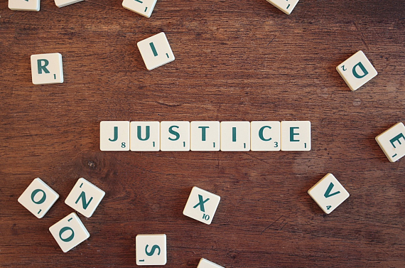 justice-2755765_1280