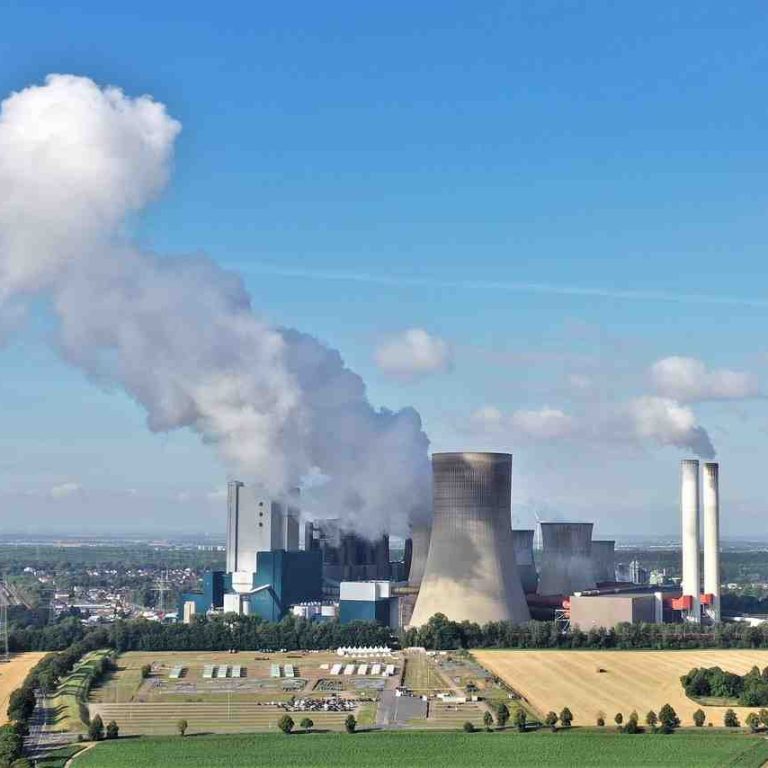 Article - Structuring Successful Carbon Projects - Legal and Contractual Essentials