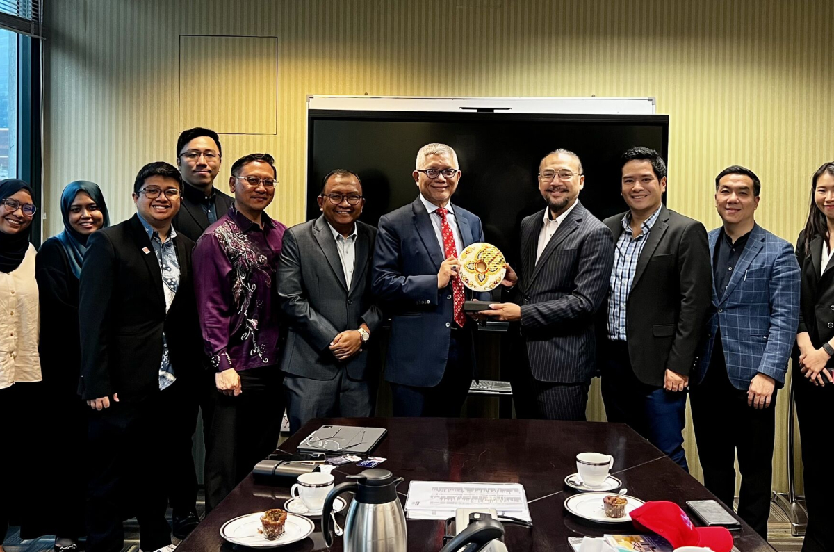 2025-11-05 Courtesy Visit by ILAWASIA, Thailand (1)